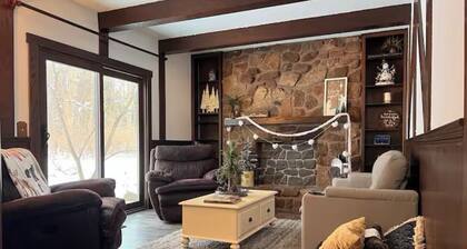 Relax with the whole family, peaceful and in the woods on 6 beautiful acres.