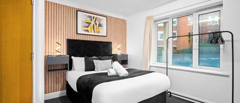 2 makuuhuonetta, silitysrauta/-lauta, ilmainen Wi-Fi, vuodevaatteet