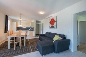Dining - Apartment in Bad Gastein Near Ski Lifts (Bad Gastein)