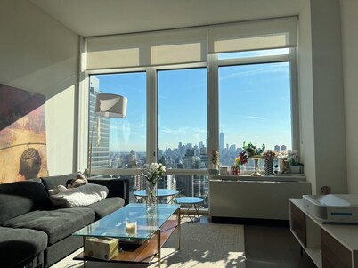 Sky-High Midtown One - Bedroom, Panoramic City View