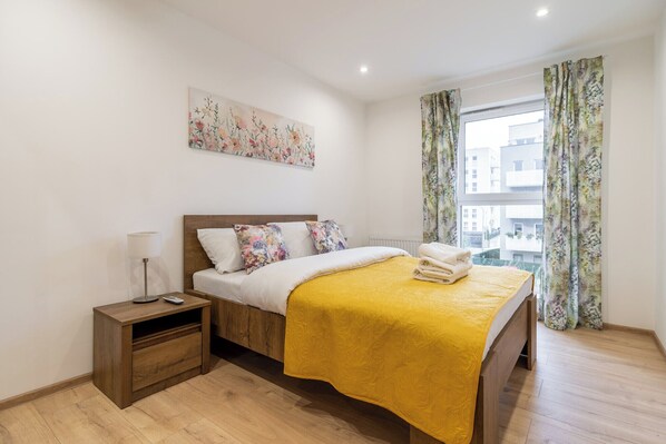 1 bedroom, iron/ironing board, WiFi, bed sheets