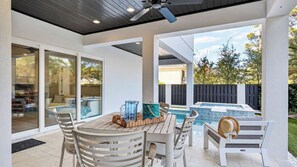 Casa (Multiple Bedrooms) | Interior