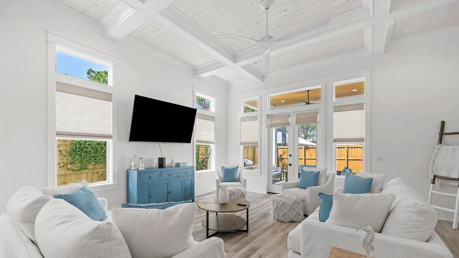 Juan Fine Day by Avantstay Sleeps 18 Heated Pool + Golf Cart