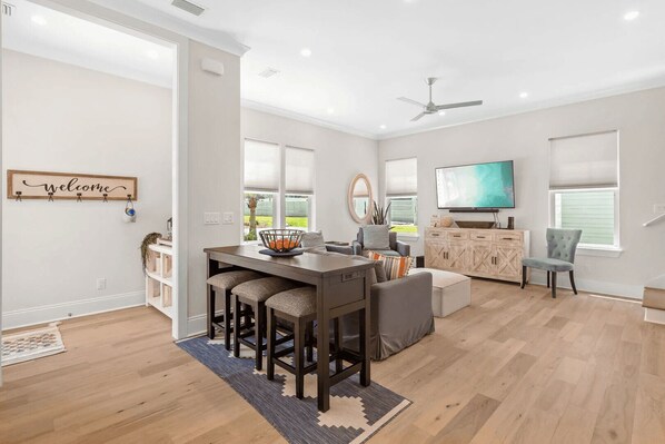 House (4 Bedrooms) | Interior - Inlet Casita by Avantstay 3 Blocks to Beach (Panama City Beach)