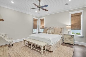 Casa (4 Bedrooms) | 4 habitaciones, tabla de planchar con plancha y ropa de cama 