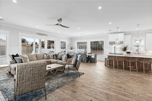 하우스 (Multiple Bedrooms) | 내부