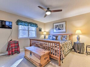 3 bedrooms, desk, iron/ironing board, free WiFi