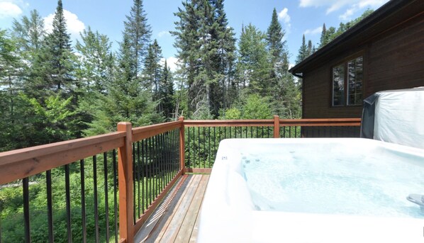 مغطس سبا خارجي