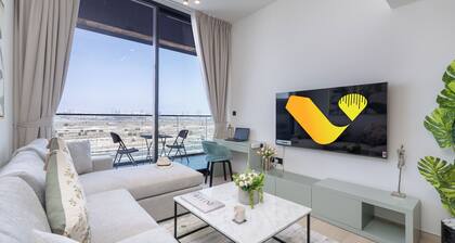Vogue 7 mins Sky Dubai 3 mins Cirle Mall