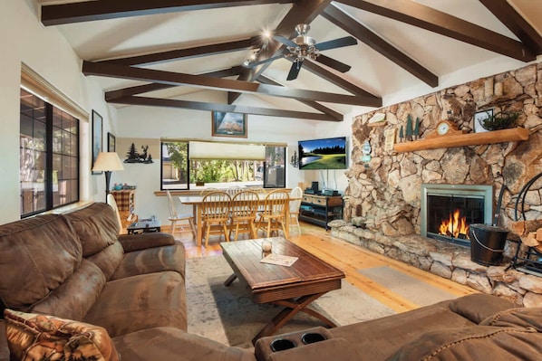 House, Multiple Beds, Fireplace, Mountain View (Elm Street Getaway) | Living area | 42-inch flat-screen TV with digital channels