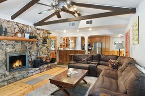 House, Multiple Beds, Fireplace, Mountain View (Elm Street Getaway) | Living area | 42-inch flat-screen TV with digital channels