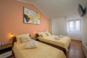 3 bedrooms, Internet - Villa Zara (Istria - Sveti Kirin) (Sveti Kirin)
