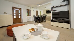 Dining - Villa Zara (Istria - Sveti Kirin) (Sveti Kirin)