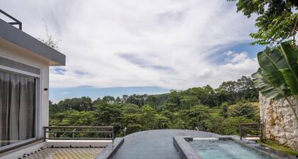 Royal Urban Resort