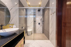 Family Villa, Balcony | Bathroom | Separate tub and shower, hair dryer, towels, soap - Royal Urban Resort (Caringin)