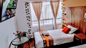 Habitación estándar con 2 camas individuales | Televisión