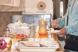 Free daily buffet breakfast - Velvet Residence Cusco (Cusco)