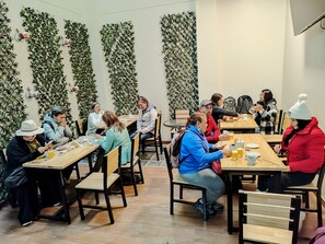 Tägliches inbegriffenes Frühstücksbuffet