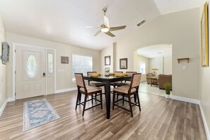Family House, 3 Bedrooms, Private Pool | Dining room - Vacation Home in Lady Lake (Lady Lake)