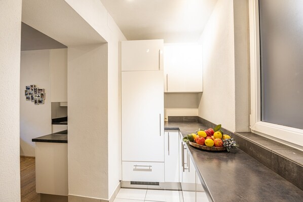 Apartment | Private kitchen - Apartment Bad Gastein Near Ski Lifts (Bad Gastein)