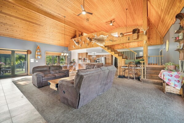 Smart TV, foosball, books, stereo