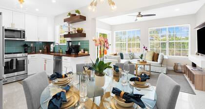 New Heated Pool Escape, Sunshine, Relaxation & Vacation Vibes Near Beaches, Dining & Fun!