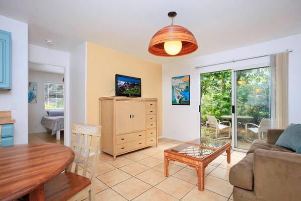 TV - Yonegan Maui Getaways - Haiku - Unit 1 (Haiku-Pauwela)