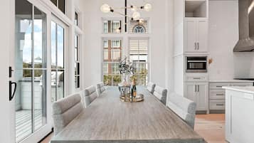 Rumah (4 Bedrooms) | Interior