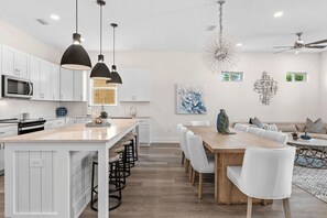 Interior - Wanderlust by Avantstay Walk to Beach + Pool New Construction (Panama City Beach)