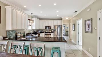 Rumah (4 Bedrooms) | Interior