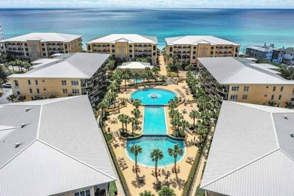 Apartment (3 Bedrooms) | Front of property - Salt Water Express by Avantstay Top Floor, Corner Unit Adagio (Santa Rosa Beach)