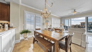 Interior - Salt Water Express by Avantstay Top Floor, Corner Unit Adagio (Santa Rosa Beach)