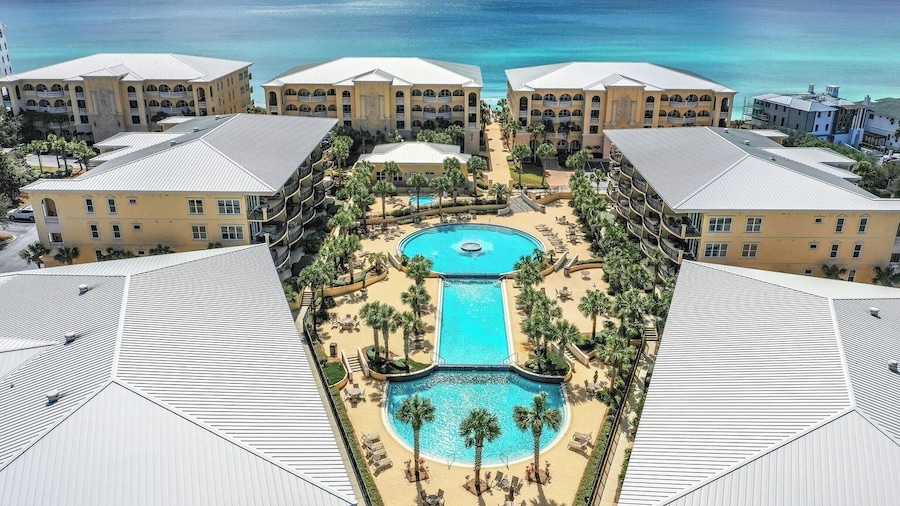 Salt Water Express by Avantstay Top Floor, Corner Unit Adagio