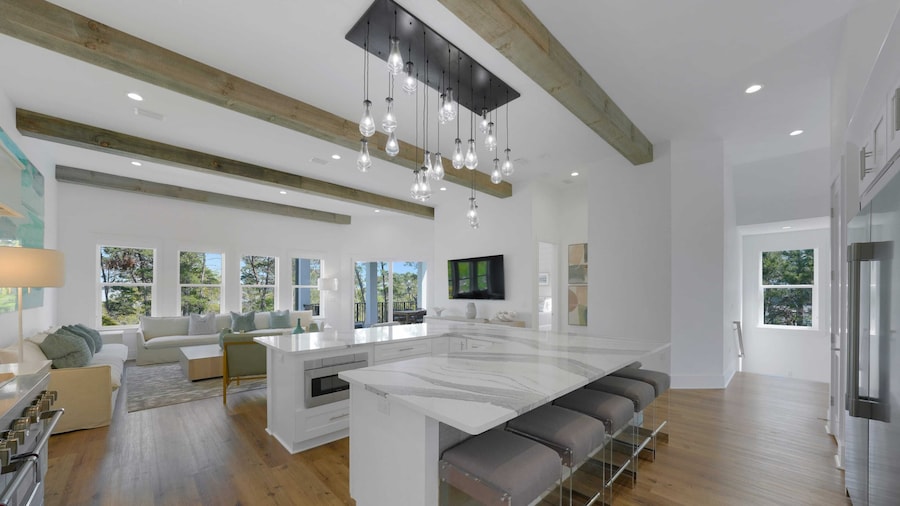 7 Bedroom Serentiy Sands Cottage with Heated Pool and Spa