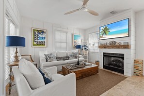 House (2 Bedrooms) | Interior - Steps to Rosemary Beach, Pool, Patio w/ Firepit The Salty Perch by Avantstay (Panama City Beach)