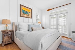 Rumah (2 Bedrooms) | 2 kamar tidur dan seprai linen