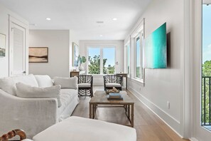 House (6 Bedrooms) | Interior - All Decked Out Seagrove by Avantstay Priv Pool+hot Tub, Ocean Views! (Santa Rosa Beach)