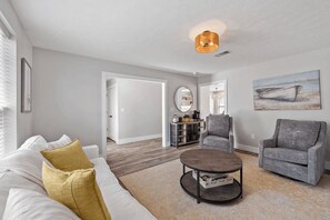 Interior - Walk to Beach, Private Pool + Fire Pit, Bonfires! G By The Sea by Avantstay (Panama City Beach)