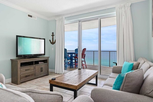 Apartment (2 Bedrooms) | Front of property