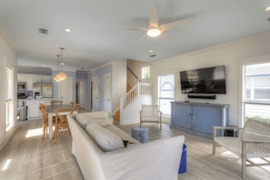 House (3 Bedrooms) | Interior - Holiday House by Avantstay Oceanview, Steps to Beach (Santa Rosa Beach)
