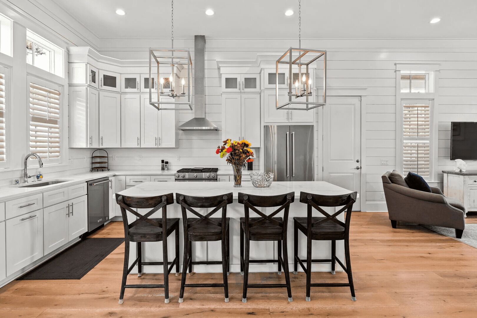 House (5 Bedrooms) | Private kitchen | Fridge, microwave, oven, stovetop