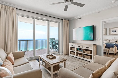 Manta Ray Villa by Avantstay Gulf Front + 2 Pools