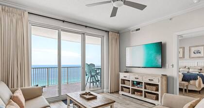 Manta Ray Villa by Avantstay Gulf Front + 2 Pools