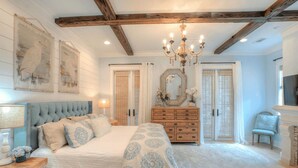 Rumah (5 Bedrooms) | 5 kamar tidur, setrika/meja setrika, dan seprai linen