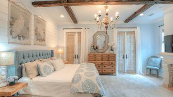 Casa (5 Bedrooms) | 5 habitaciones, tabla de planchar con plancha y ropa de cama