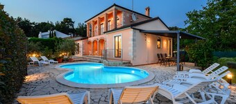Villa in Visnjan With Private Heated Pool