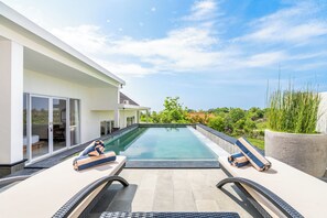 Piscine couverte