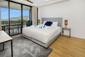 1 habitación, tabla de planchar con plancha y cuna de viaje