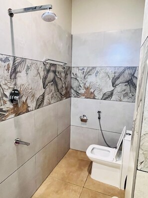 Premium Room, Mountain View | Bathroom - Dwaraka Resorts  (Tiruvannamalai)