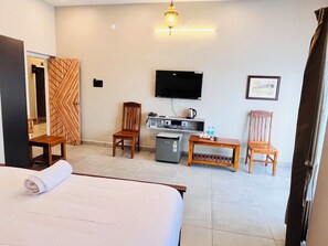 Premium Room, Mountain View | 1 bedroom, desk, free WiFi, bed sheets